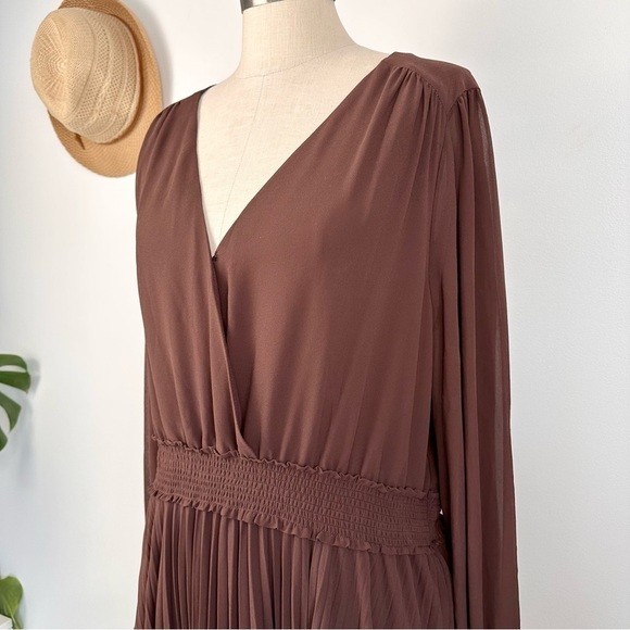 Ever New Women’s Leighton Curve Pleated Midi Dress Size  16 Chocolate Brown NWT - Picture 3 of 13